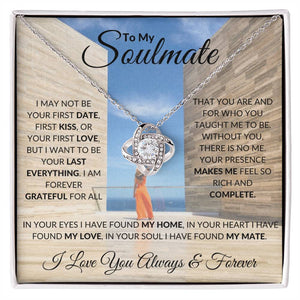 MY SOULMATE LOVE KNOT NECKLACE